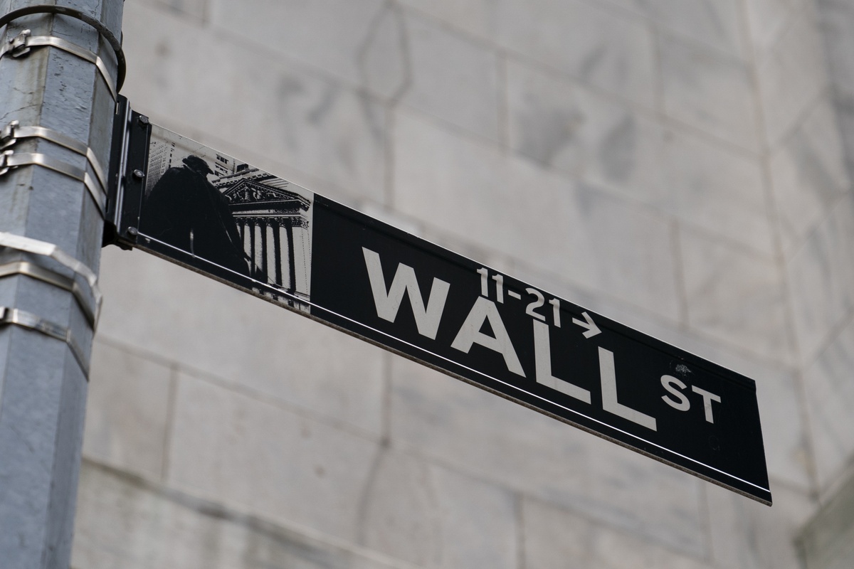 Uppåt på Wall Street inför Feds besked