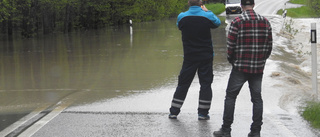 Översvämningar, vattenskadade byggnader och avstängda vägar – vi direktrapporterade