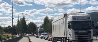 Körfält på E4 avstängt – orsakade trafikstockning i Skellefteå 