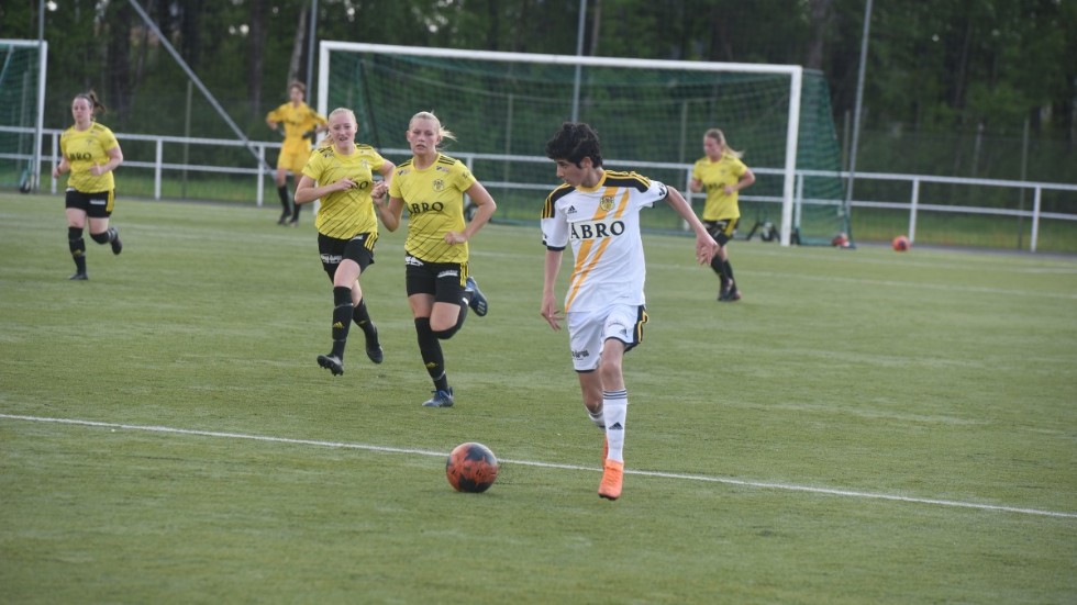 Vimmerby IF dam spelade 7-7 mot klubbens U15/16-lag.