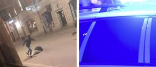 Misshandel mitt på Storgatan filmades av flera vittnen – nu åtalas en 25-årig man