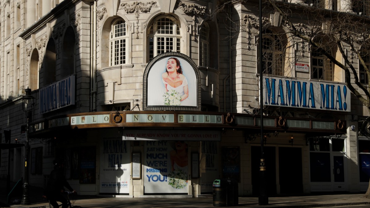 "Mamma Mia" tillbaka i Londons West End | Ekuriren