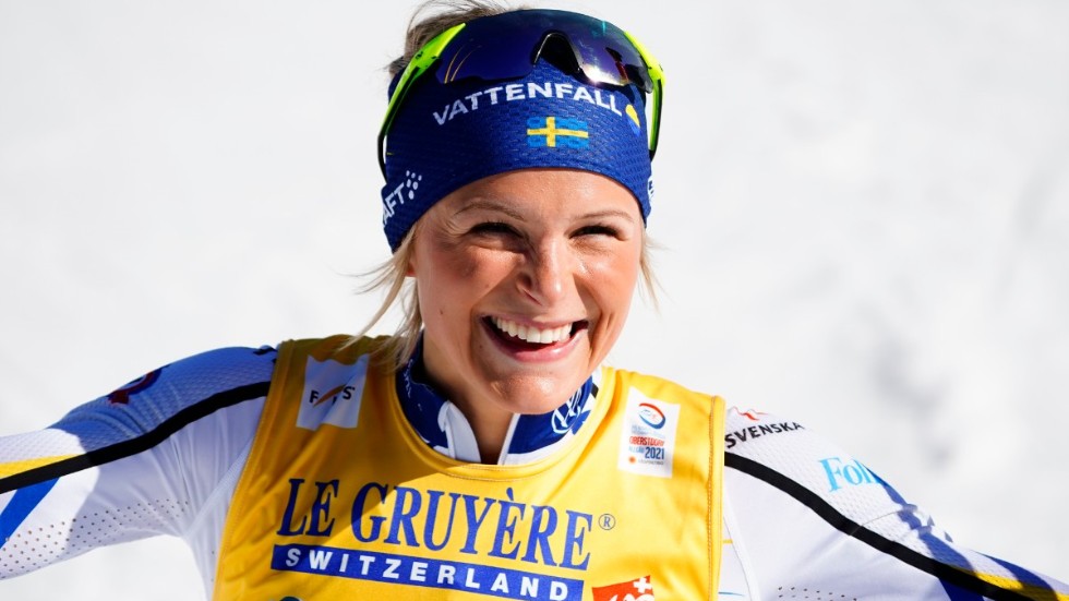 Frida Karlsson efter VM-silvret på 10 kilometer i Oberstdorf förra säsongen. Arkivbild.