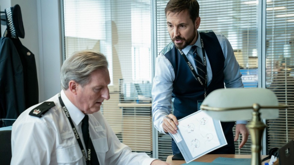 Adrian Dunbar och Martin Compston kan göra comeback i rollerna som kommissarie Ted Hastings och utredaren Steve Arnott.