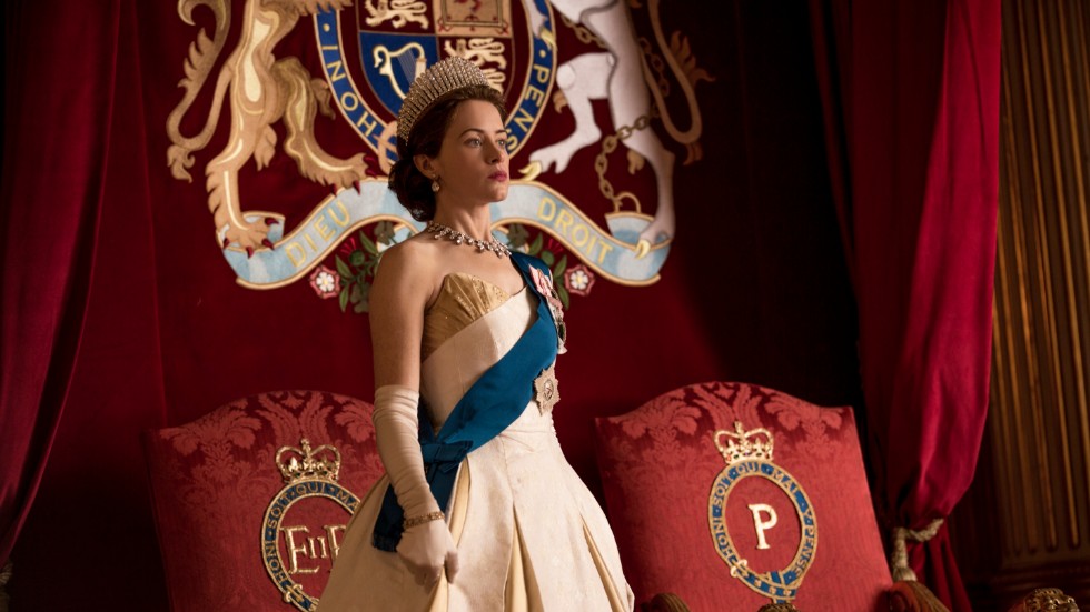 Claire Foy spelar rollen som drottning Elisabeth i Netflixsuccén "The crown". Pressbild.