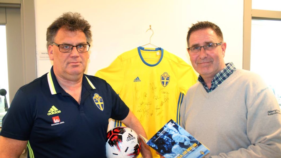 Nationella fotbollsutbildaren Jörgen Johansson och ÖFF:s kanslichef Thomas Kölnäs berättar om den nya modellen för ungdomsfotboll. Mer delaktighet är nyckelordet för att få fler barn att spela längre upp i åren.