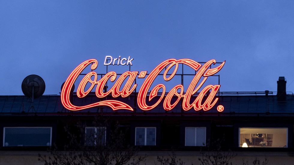 Coca-Cola-skylten vid Slussen i Stockholm. Arkivbild.