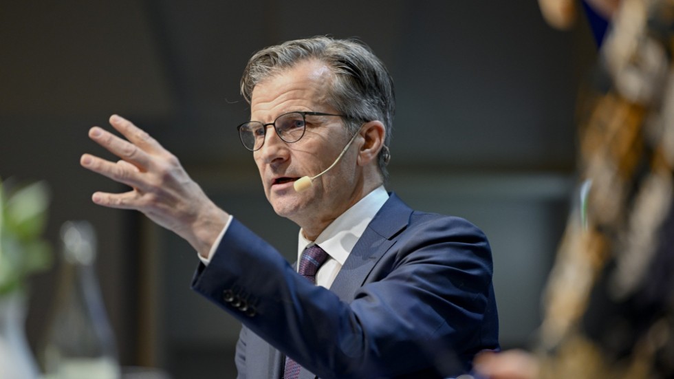 Riksbankschefen Erik Thedéen är föräldern som svenskarna behöver 2023.