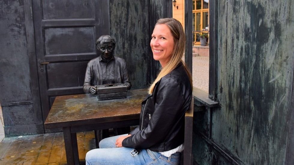 Ulrika Hedquist från Vimmerby är numera medborgare i Nya Zeeland. Nu debuterar hon som författare. "Efter olyckan insåg jag att det viktiga för mig var att skriva och att det var den rätta vägen för mig att ta"