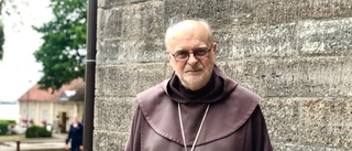 Kardinal besökte Klosterkyrkan: "Vi ska be för fred i europa och i Ukraina"