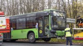 Buss i olycka i Uppsala – tre till sjukhus