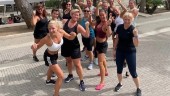 Solen, havet, träningen – Pernilla & Petronella drar till Portugal • "Det har blivit som ett gift..."