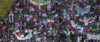 Nu lunchar män och kvinnor ihop i upprorets Iran