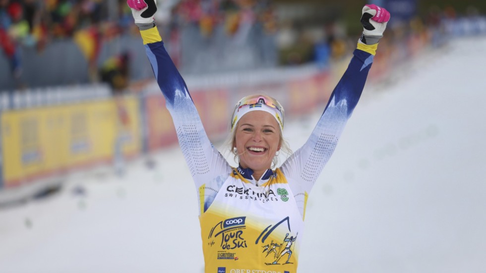 Frida Karlsson har slagläge inför sista etappen i Tour de Ski.