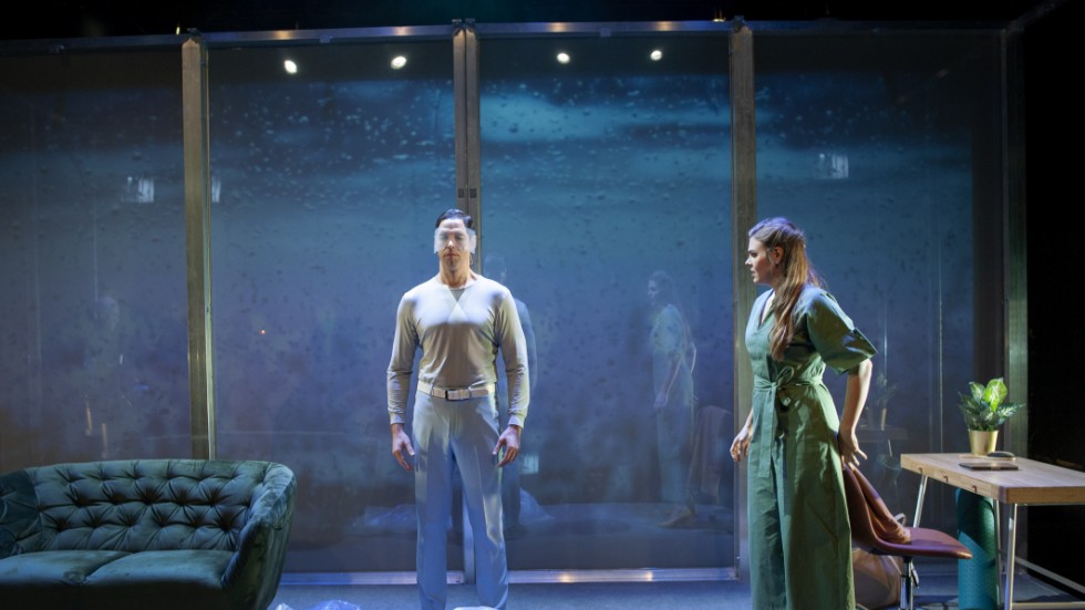  Joa Helgesson, baryton och sopranen Elisabeth Meyer är lysande i operan "Kärleksmaskinen", menar recensenten Anders Lundkvist.