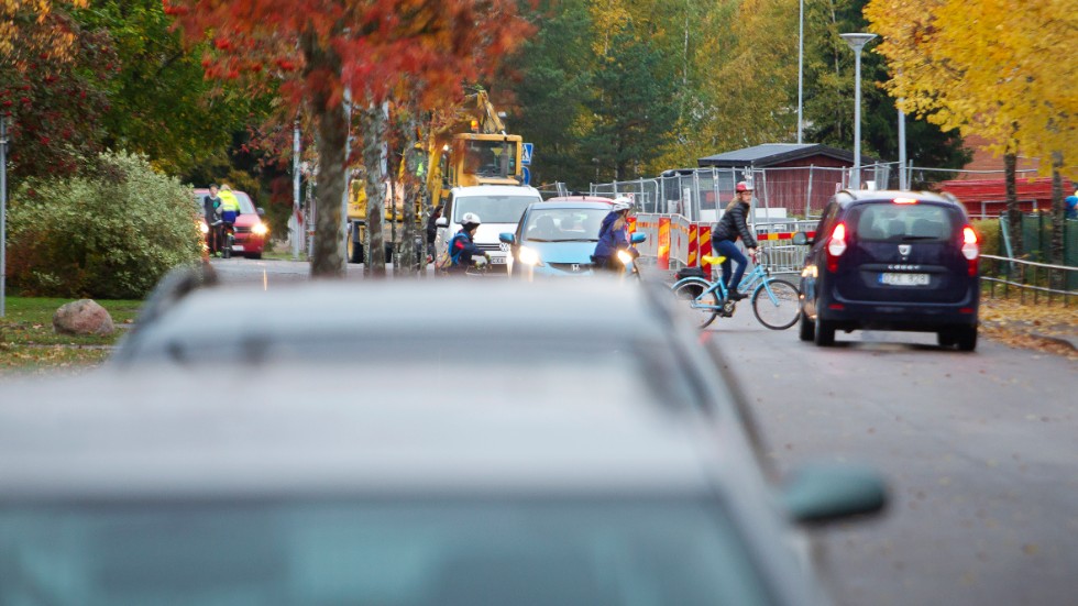 Det är bara vid Stordammens skola, Storvretaskolan och Sverkerskolan som de flesta bilister respekterar hastighetsbegränsningen, enligt en ny kartläggning över trafiken vid 14 skolor i Uppsala. 