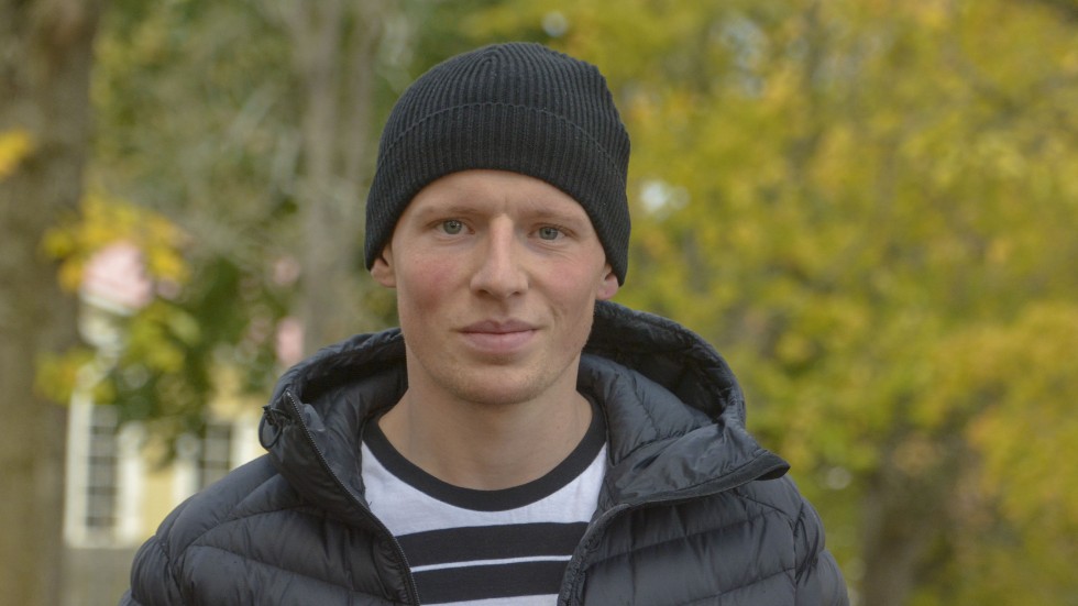 Adrian Mathiasson, fotbolsspelare i Södra Vi IF. 