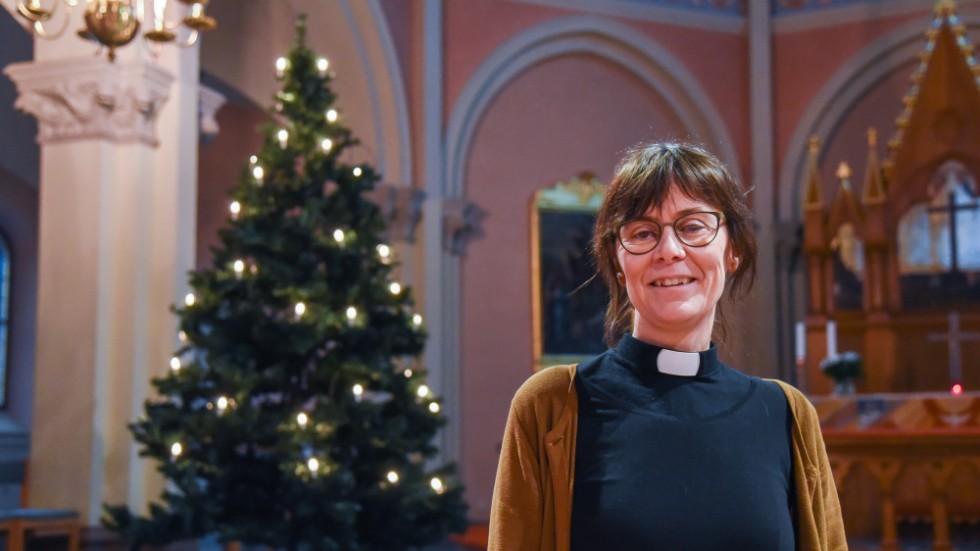 Anette Lindblom Franzén är präst i Västerviks församling som ingår i Södra Tjust pastorat. 