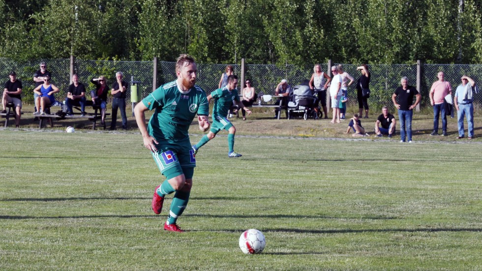 Jesper Karlsson svarade för två mål när Ankarsrum vann.