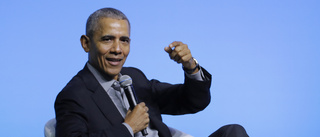 Barack först ut i Michelle Obamas nya podcast