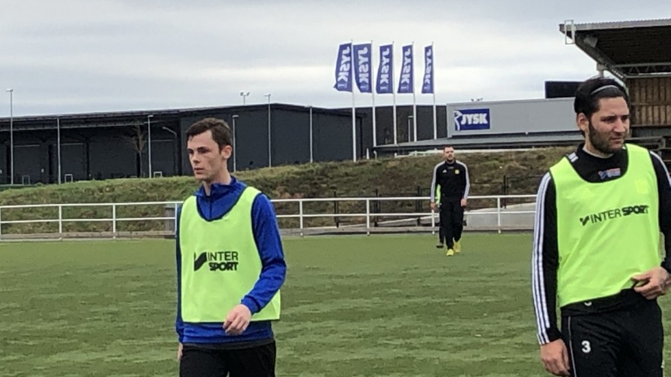 Anton Brorsson, Södra Vi IF och Ilhan jejna, IFK Tuna, var två av de åtta inbjudna spelare som var med och tränade med Gullringens GoIF i lördags förmiddag. 