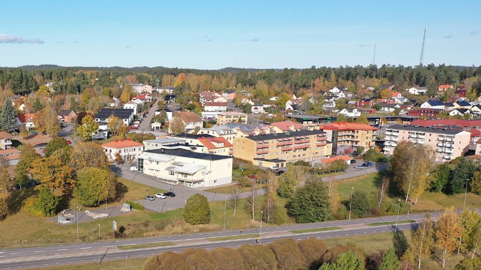 Boxholms kommuns grundregel är att den som vill titta på en allmän handling måste beställa besökstid på kommunkontoret.