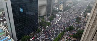 Tusentals i presidentprotest i Sydkorea 