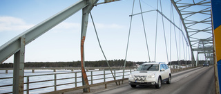 All trafik över Gäddviksbron stoppas