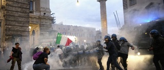 Tårgas mot covid-demonstranter i Italien