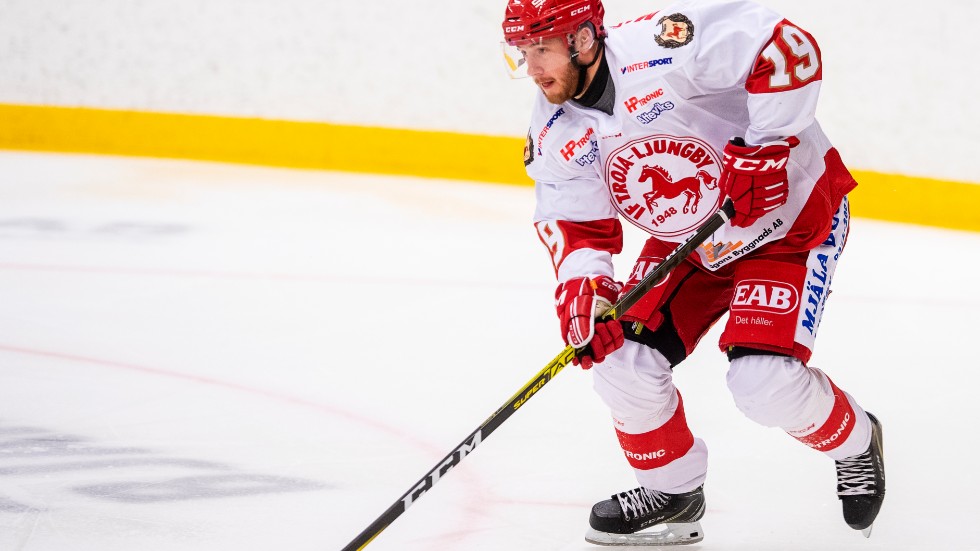 Victor Romfors gör sin andra raka säsong med Troja/Ljungby och hoppas ta sig vidare till kvalserien mot Hockeyallsvenskan.
