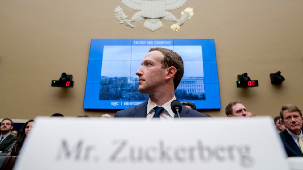 Mark Zuckerbergs Facebookskapelse premierar konfliktdrivande budskap framför rim och reson.