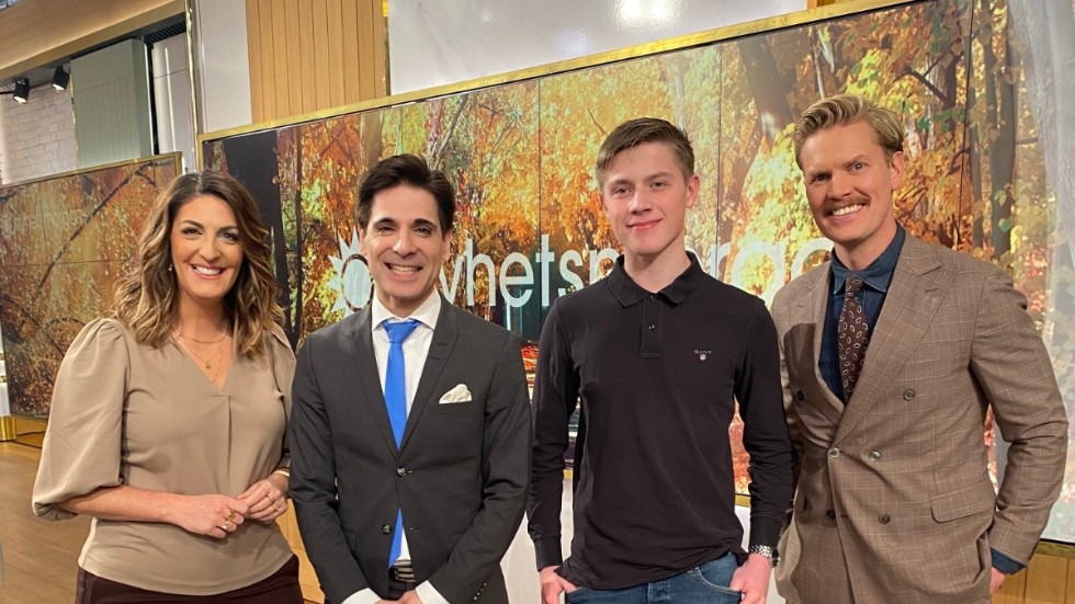 Adrian Rudén är glad och nöjd med praodagarna hos Marcus Oscarsson, då han även fick hälsa på i TV4-studion och träffa programledarna Soraya Lavasani och Martin Järborg. 