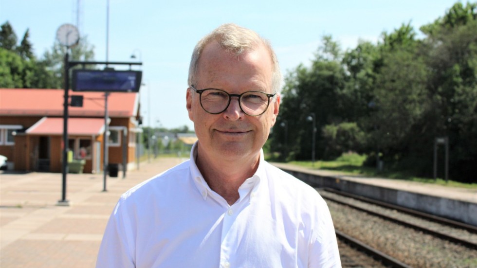 – Infrastruktur är naturligtvis jätteviktigt för en ort som Vimmerby. Vi är beroende av god tåg- och vägförbindelse, säger kommunalråd Jacob Käll (C).