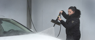 Tvätta gärna bilen – men gör det inte hemma