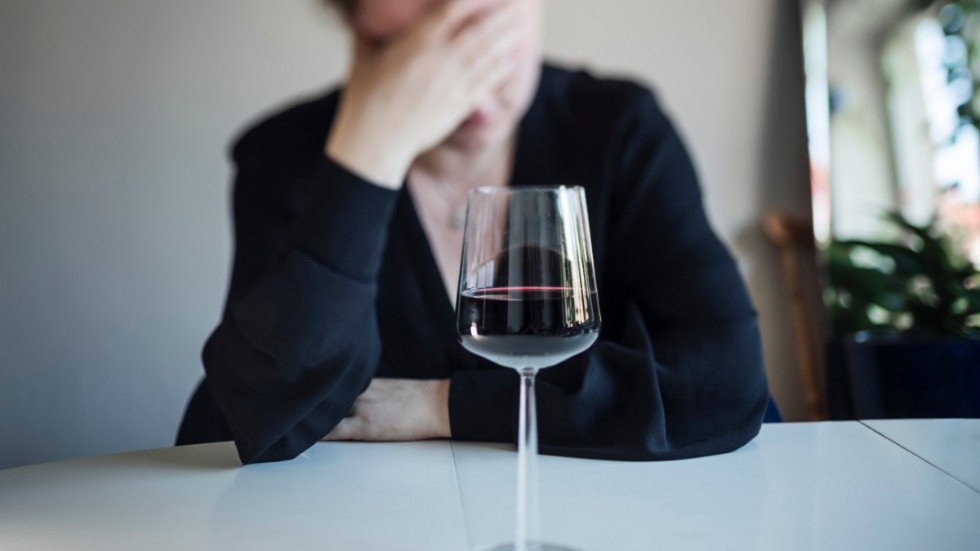 Risken för alkoholmissbruk är 20 gånger högre för kvinnor som utsatts för sexuella övergrepp, skriver bland andra Ingela Broberg, ordförande KSAN (Kvinnoorganisationernas samarbetsråd i alkohol- och narkotikafrågor).