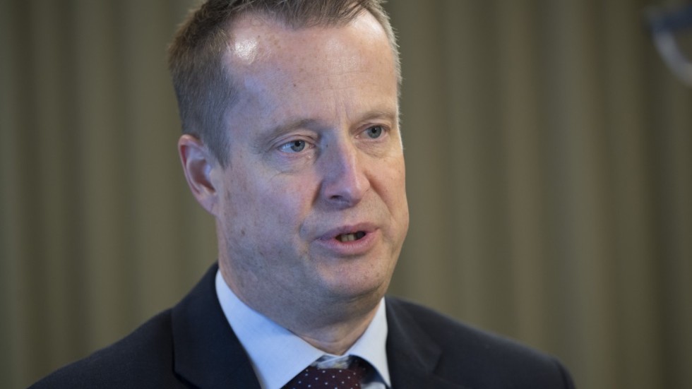 Digitaliseringsminister Anders Ygeman (S) menar att det inte är mer statliga pengar som ska till.