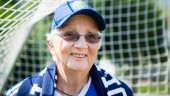 Elitklubb bjuder Birgitta, 77, på drömmatch: "Jag är så lycklig. Jag önskar att de som mobbade mig kunde se mig nu."