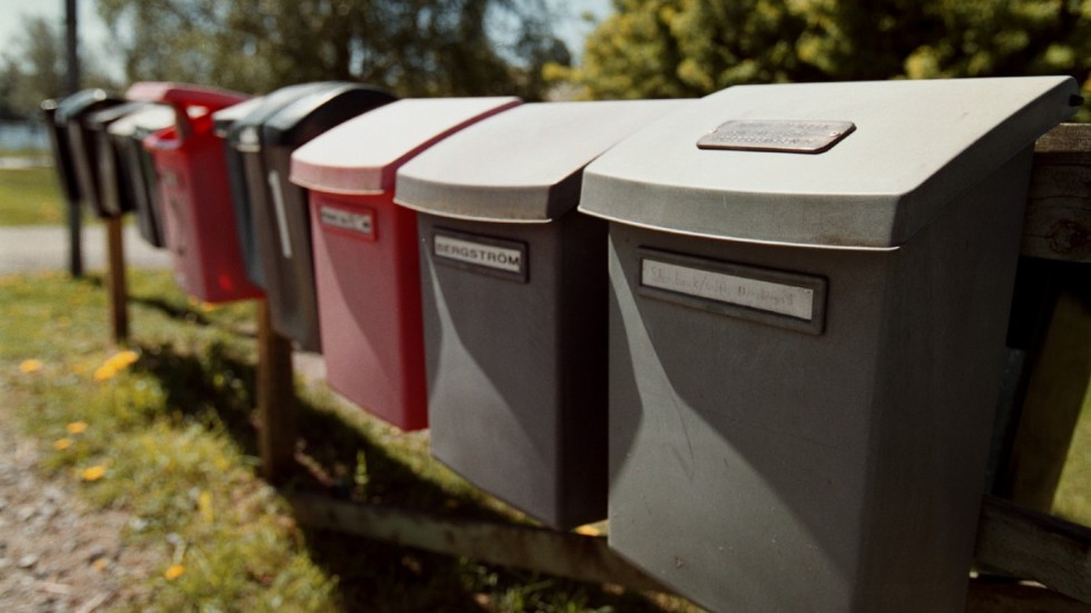 Över 4 miljoner hushåll riskerar att få sin postlåda eller sitt brevinkast flyttad på på sikt, skriver Fastighetsägarna MittNords näringspolitiska chef.