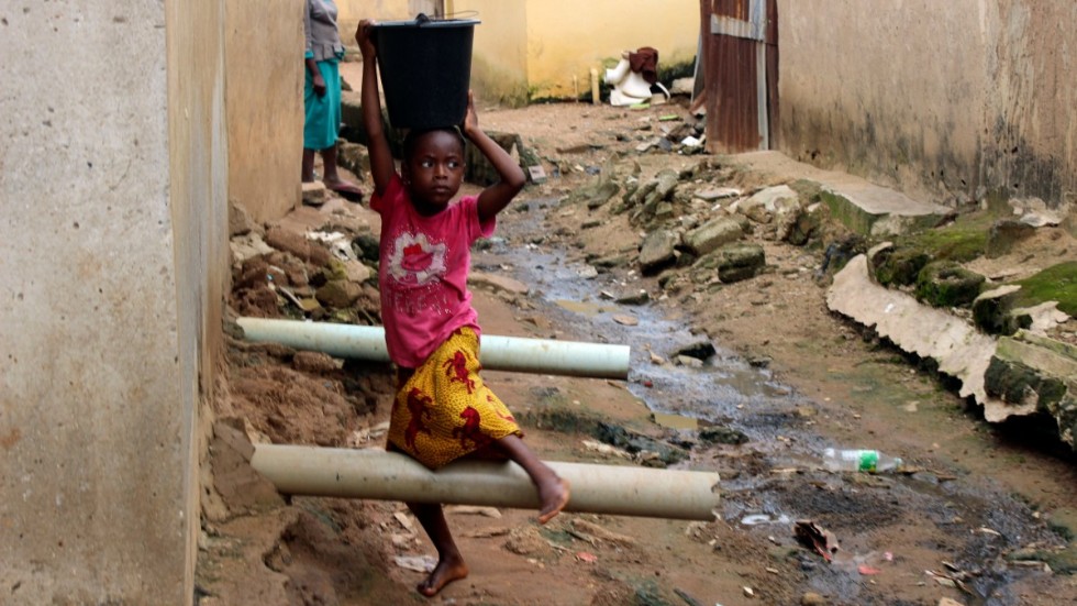 Sanitär olägenhet är ett stort problem i Nigeria, där vattenburna sjukdomar frodas. Arkivbild.