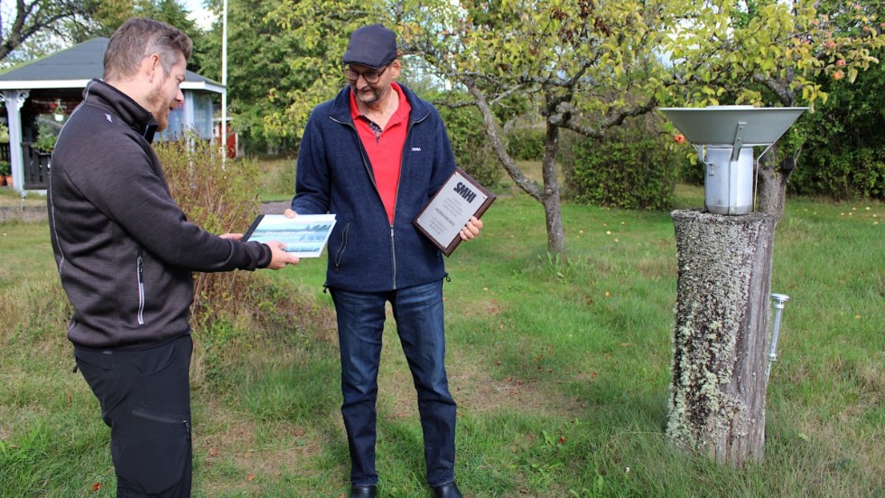 SMHI tackade Anders Axelsson i Rödmossa utanför Virserum för att han mätt nederbörd i 30 år.