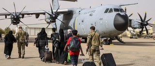 Omkring 200 svenskar evakuerade från Sudan