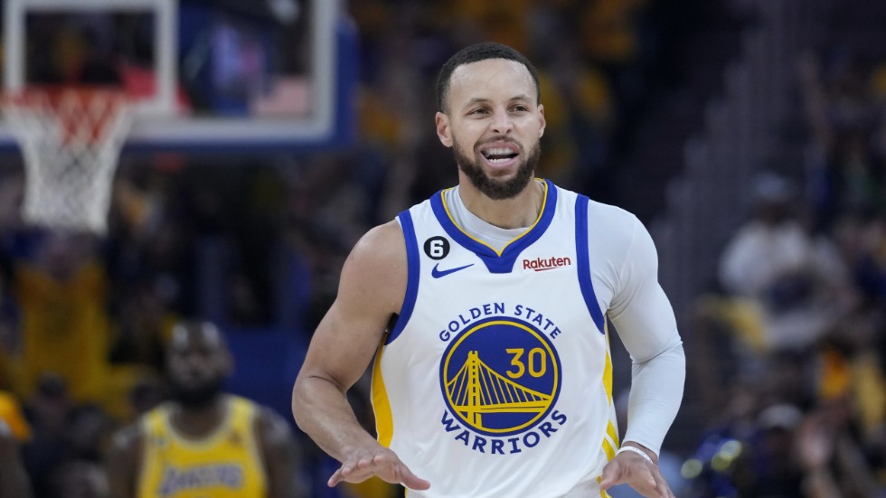 Golden State och Stephen Curry får minst en chans till att ta sig vidare till semifinal i NBA-slutspelet.