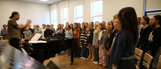 Linköpingselever sjunger för kungen på 50-årsjubileet