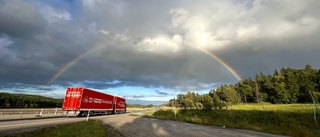 Gigantisk regnbåge över Nyköping: "Aldrig sett något liknande"