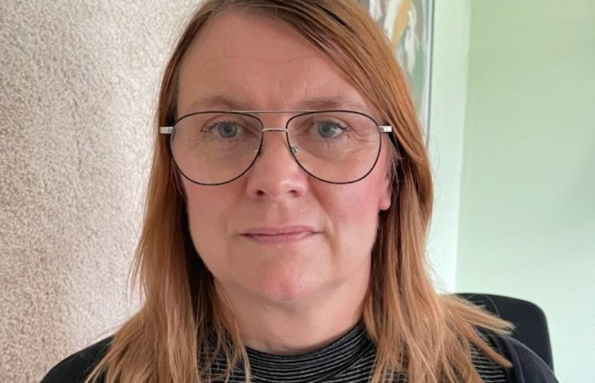 Kristina Granlund, institutionschef på Folåsa ungdomshem i Vikingstad, kommenterar inte det enskilda fallet av sekretesskäl – utan ger generella svar om tvångsvården.