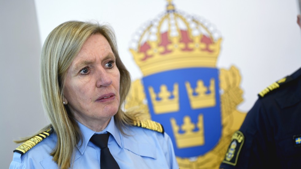 Carin Götblad är en erfaren polismästare som beröms av insändarskribenten. 