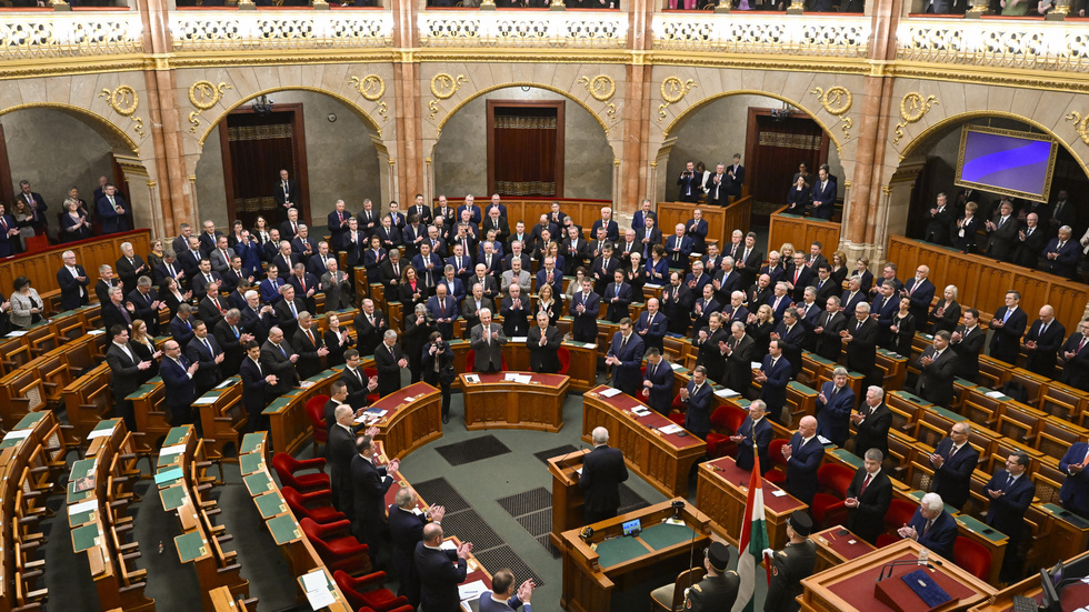 Det ungerska parlamentets talman har undertecknat Sveriges Natoansökan. Arkivbild.
