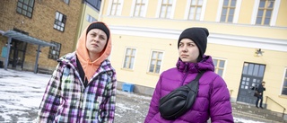 Första ukrainska flyktingarna har anlänt till Luleås gymnasium • Veronica, 17: "Här verkar ungdomarna få leva sina liv"