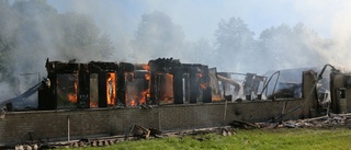 Flyktingboende brann upp