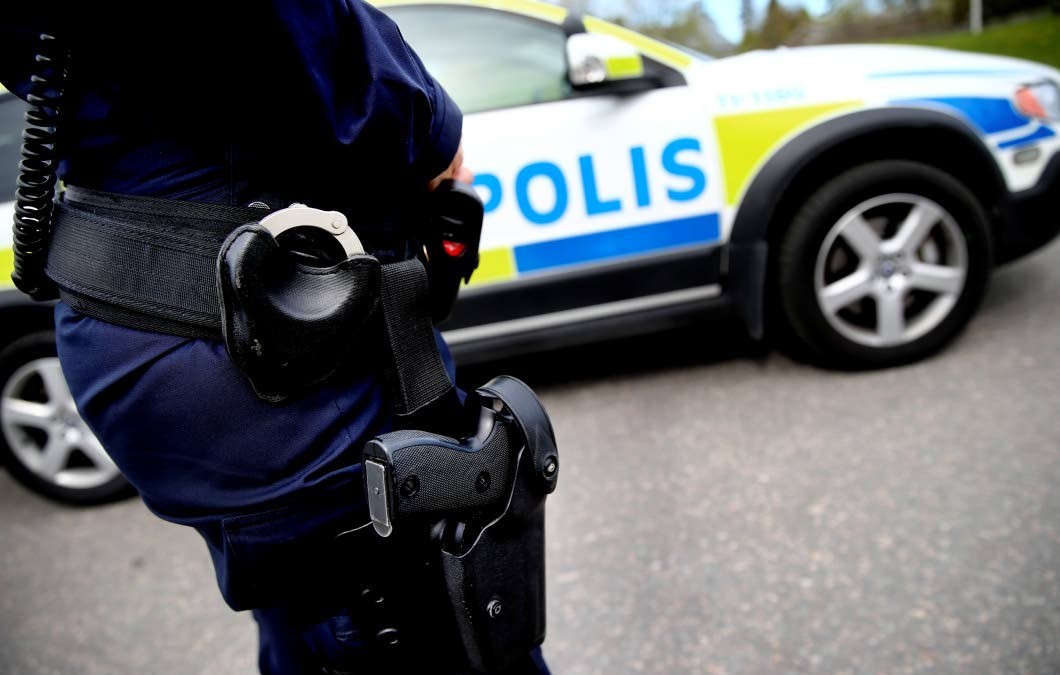 Fortkörare vid Rosvik tappade körkortet på plats